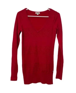 Guess Pullover rot V-Ausschnitt Gr. M Metallic Akzente - Bild 1 von 5