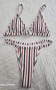 NEU Cupshe Tricolor Patriotic Triangel Bikini GR/S Neu mit Etikett - Bild 1 von 7