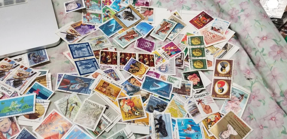 50 Different Canada Modern Stamps Colourful  From The Like Shown. - Image 1 of 4