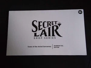 Magic The Gathering Guarida Secreta Tomo de la Hechicera Astral Edición en Lámina SELLADA - Imagen 1 de 2