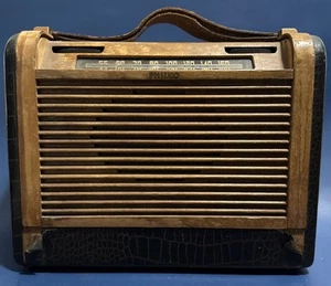 PHILCO 48-360 Vintage 1948 Wood Case Tube Radio - Untested - Picture 1 of 7