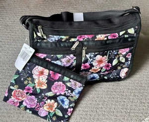 Lesportsac "Moonlit Garden" Deluxe Alltagstasche - Schulter/Kuriertasche - Neu mit Etikett - Bild 1 von 9