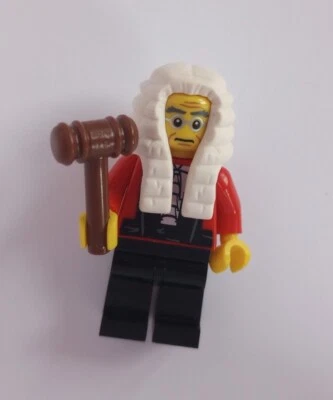 LEGO Coleccionable Serie 9 Juez COL138 Minifigura con Mazo, Sin Batas Foto 1 de 4