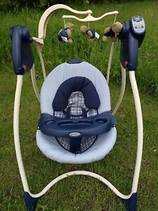 Vintage Plaid Graco  Open Top Baby Swing 6 Speed easy entry with mobile 