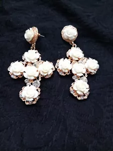 Gothic Cross Statement Earrings Ivory Cream Roses Crystals On Gold Alloy Base - Picture 1 of 6
