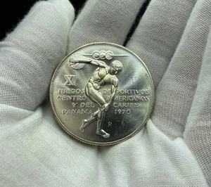 1970 Panama Central American Games 5 Balboas Silver!  High Grade! O246 - Picture 1 of 2