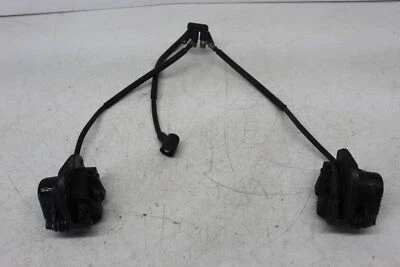 85-86 SUZUKI MADURA 700 GV700GLF RIGHT LEFT FRONT BRAKE CALIPER SET PAIR - Image 1 of 4