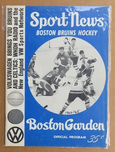  Vintage Boston Bruins vs Chicago Black Hawks Program Dec 1964 Red Wings Cov - Picture 1 of 4