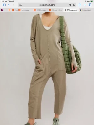 Movimiento FP por Free People L/S con capucha Hot Shot de una pieza en piedra de salvia talla pequeña nueva con etiquetas Foto 1 de 4