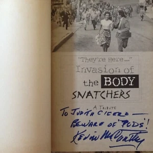 Kevin McCarthy SIGNED Invasion of the Body Snatchers Dana Wynter Beware of Pods - Picture 1 of 8
