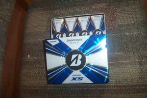 2 dozen BRAND NEW 2022 Bridgestone Tour B XS golf balls White - Picture 1 of 1