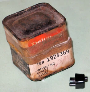 1953-62 Chevrolet BelAir Impala Nova Pickup NOS distributor bushing 1924369 - Picture 1 of 2