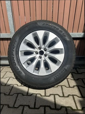 Jaguar F-Pace X540 Range Rover Velar 18" Winter NEU + Pirelli 255/60 R18 - Bild 1 von 4