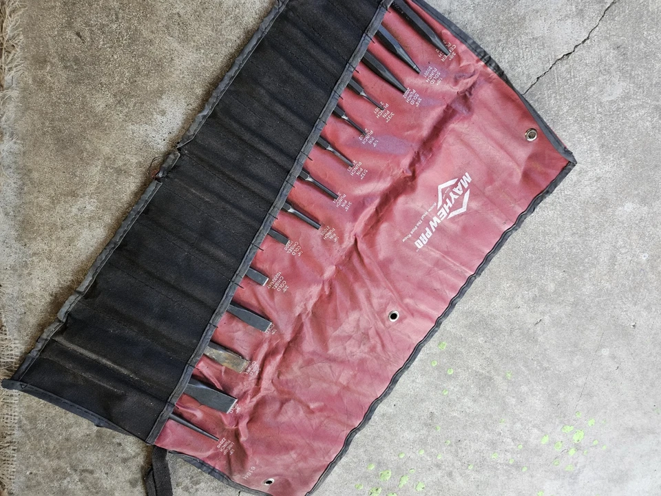 Mayhew Pro 61044 Kit Punzón y Cincel, 14 Piezas, Negro Foto 1 de 3