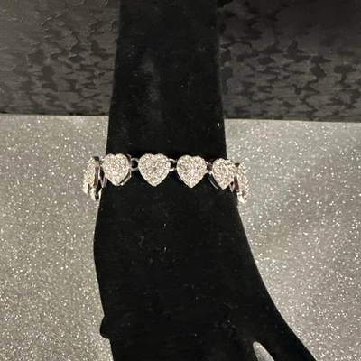 Brazalete de eslabones de corazón de piedras preciosas de plata de ley de 8 mm Foto 1 de 4
