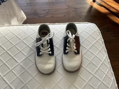 NUEVO Sillín Oxford de cuero Stride-Rite para niños pequeños talla 7,5 C Foto 1 de 4