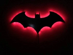 Batman Batarang LED Wandleuchte leuchte Nachtlicht Wall lamp Schwarz Dekoration - Picture 1 of 5