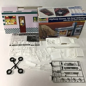 Revell/Monogram, ,69 Ford Talladeda , Parts Model . Scale 1/24 - Picture 1 of 8