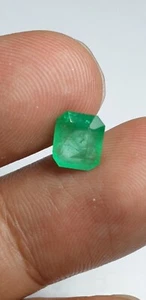 1.35ct Natural Emerald Gemstone Nice Color and luster from Panjsher Afghanistan - Picture 1 of 3