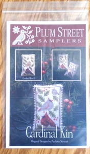 NUOVO Plum Street Samplers punto croce modello tabella "Cardinal Kin" (& Kin II) - Foto 1 di 3