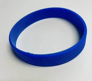 Blue Rubber Bracelets Silicone Wristbands Friendship 2024 Pair of 2, OS - Imagen 1 de 3