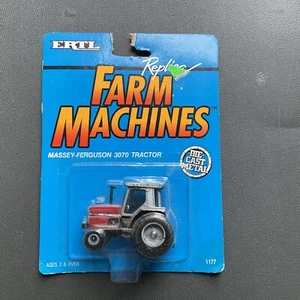 Massey Ferguson 3070 Tractor with Cab 1/64 ERTL 1992 Toy #1177 Die Cast - Picture 1 of 2
