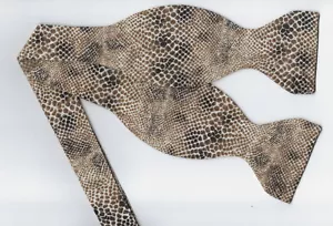 Snake Skin Print Bow tie, Mocha Brown & Tan, Wild Exotic Animal Self-tie Bow tie - Picture 1 of 5