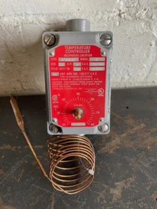Johnson Controls A19AUC-2, Temperature Control for Hazardous Locations - Picture 1 of 1