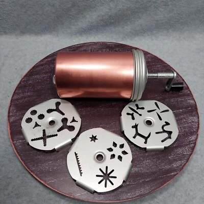 Prensa de galletas de cobre vintage con 3 discos de metal para hornear Foto 1 de 4