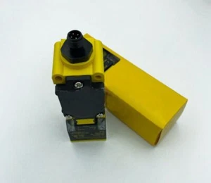 1 Stück für Turck Bi15-CP40-VP4X2-H1141 Näherungsschalter SENSOR BI15CP40VP4X2H1141 - Bild 1 von 2
