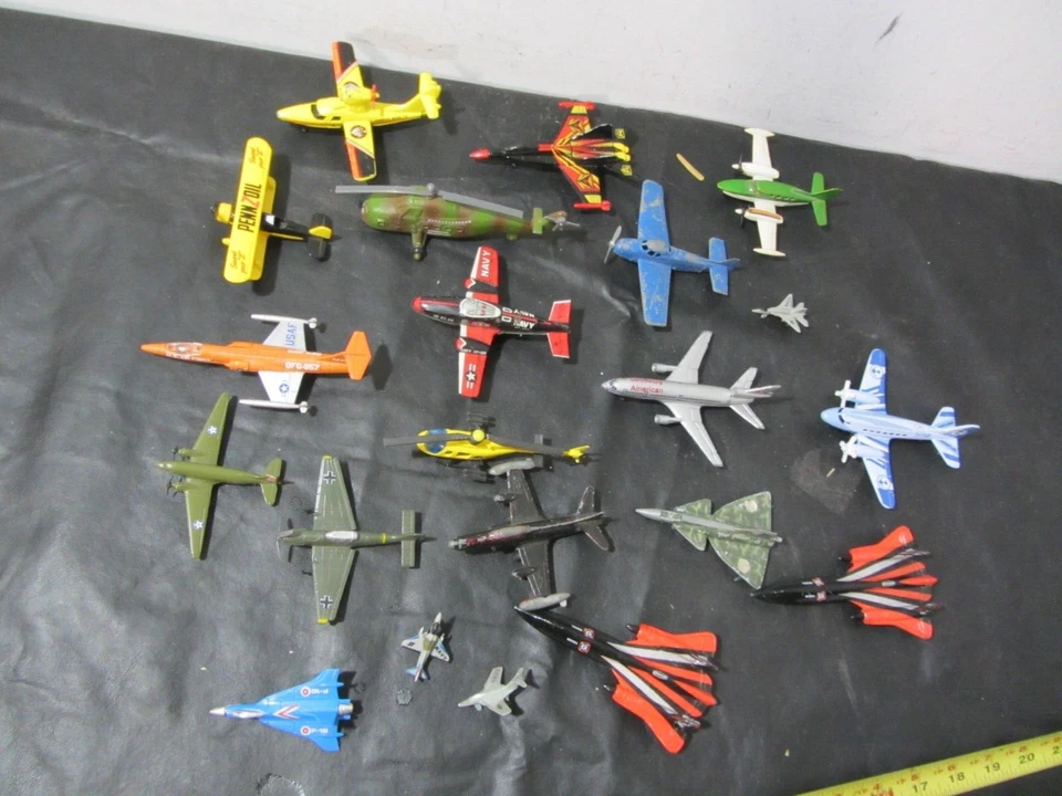 diecast airplane plane airplanes lot 20+ Ertl Matchbox Tootsie Lesney Maisto - Image 1 of 4
