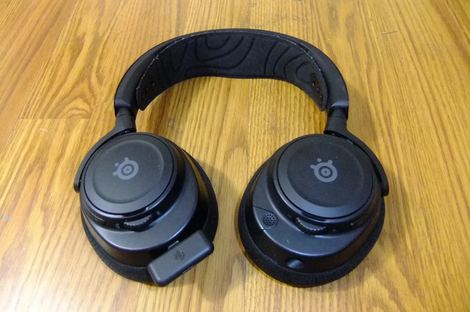 SteelSeries Arctis Nova 7 Wireless Multi-Platform Gaming Headset - Image 1 of 4