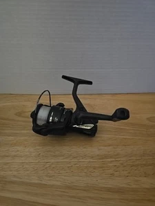 Vintage Diawa Regal-S 2505T Twist buster Fishing Reel Ball Bearing Gyro Spin - Picture 1 of 9