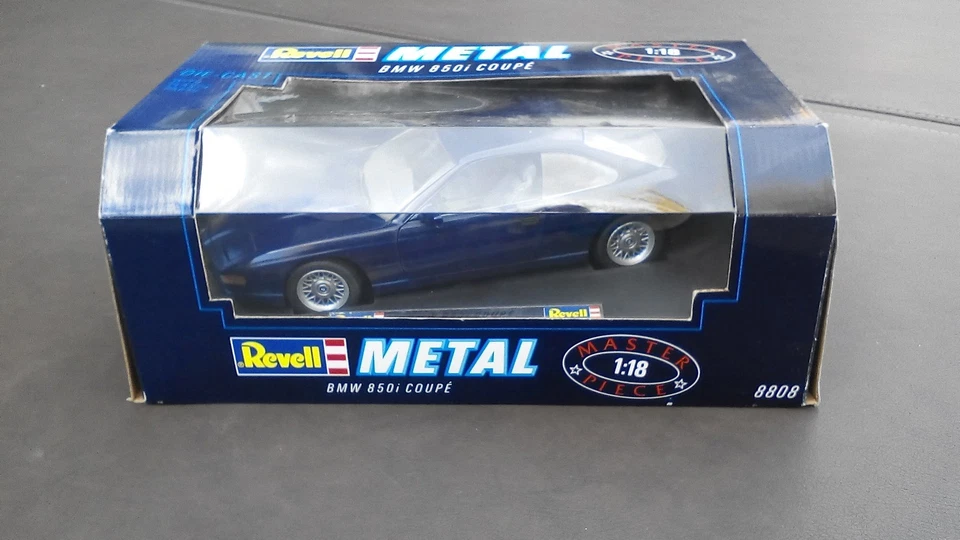 Revell Metal 1/18 BMW 850i Master Piece - Image 1 of 4