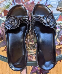 Croft & Barrow Tropic schwarze geblümte Damensandale, Kunstleder, Größe 7,5/8, gebraucht, in einwandfreiem Zustand - Bild 1 von 11