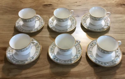 4 Noritake Sakura Cups, Saucers  Pink Green Floral Border 9704 - Image 1 of 4