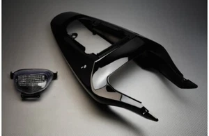 Carenado Trasero Negro +luz Trasera Clara SUZUKI GSXR 1000 GSX-R 2001-2002 - Picture 1 of 2