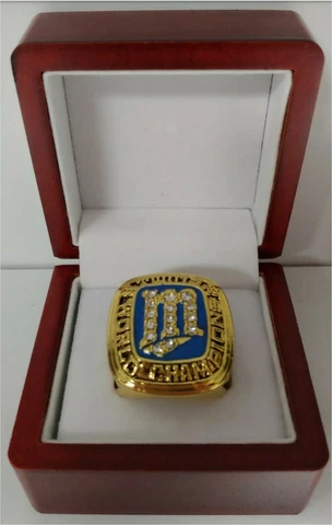 Minnesota Twins - 1987 World Series Ring With Wooden Display Box Cover