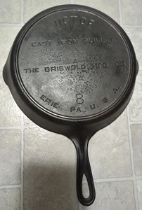 Griswold Victor 722 n.8 padella in ghisa doppio logo buone condizioni - Foto 1 di 4