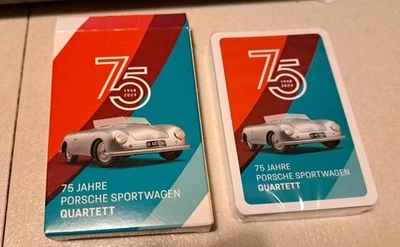 GIOCO CARTE PIATNIK PORSCHE SPORTWAGEN QUARTETT 75 ANNI GARE 1948/2023 NEW - Imagem 1 de 2