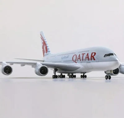 Qatar Airways Airbus A380 Model Metal 1:160 con supporto - Immagine 1 di 4