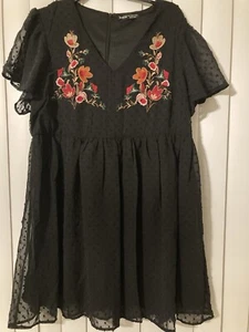 Embroidered Black Floral Dress Size Large BOHEMIAN LAGEN Mexican Fiesta Festival - Picture 1 of 6