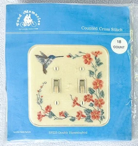 Fond Memories HUMMINGBIRD Ctd Punto de Cruz Doble Interruptor Placa Kit SP223 LEER ANUNCIO - Imagen 1 de 8
