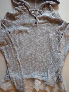 Girls Abercrombie Kids Sweater Size 11/12 Long Sleeve Pullover Hoodie Gray Lace - Picture 1 of 21