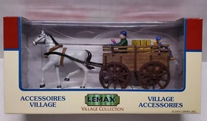 RETRO RARE 2004 LEMAX "WINTER HAY WAGON" VILLAGE ACCESSORY - Picture 1 of 9