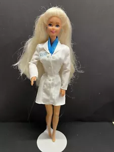 Barbie ~ DENTIST - 1997 - Removed from Box - #17255 - Picture 1 of 6