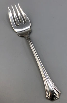 Tenedor de ensalada de plata esterlina English Chippendale de Reed & Barton 6 5/8" Foto 1 de 3