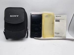 Sony bloggie Touch MHS-TS10 4GB, 2 Hr W/Case Bag Booklet Tested - Picture 1 of 10