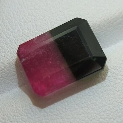 Natural Bi Color tourmaline cabochon - untreated multi color gem 8.05 CTS - Image 1 of 4