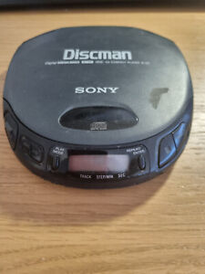 Vintage Retro SONY Digital Mega Bass CD Player Compact Discman D-151